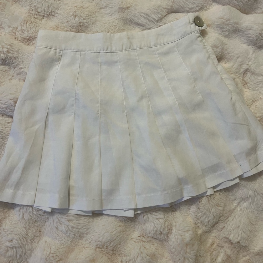 Elegant White Pleated Tennis Skort